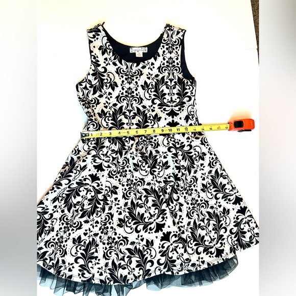 Kintworks Pull Over Toil Black/White Dress youth size 12 - Picture 8 of 12